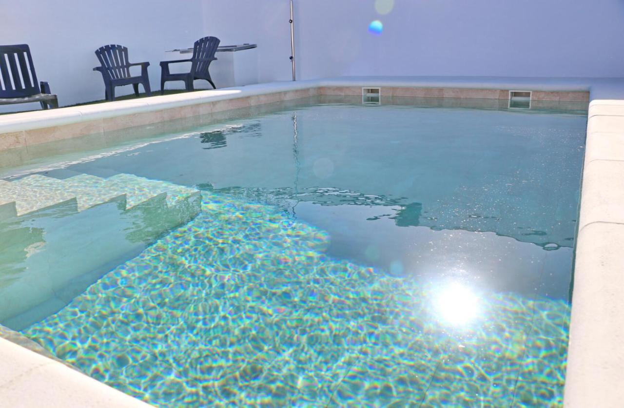 コニル・デ・ラ・フロンテラ Casa Colorado Con Piscinaヴィラ エクステリア 写真