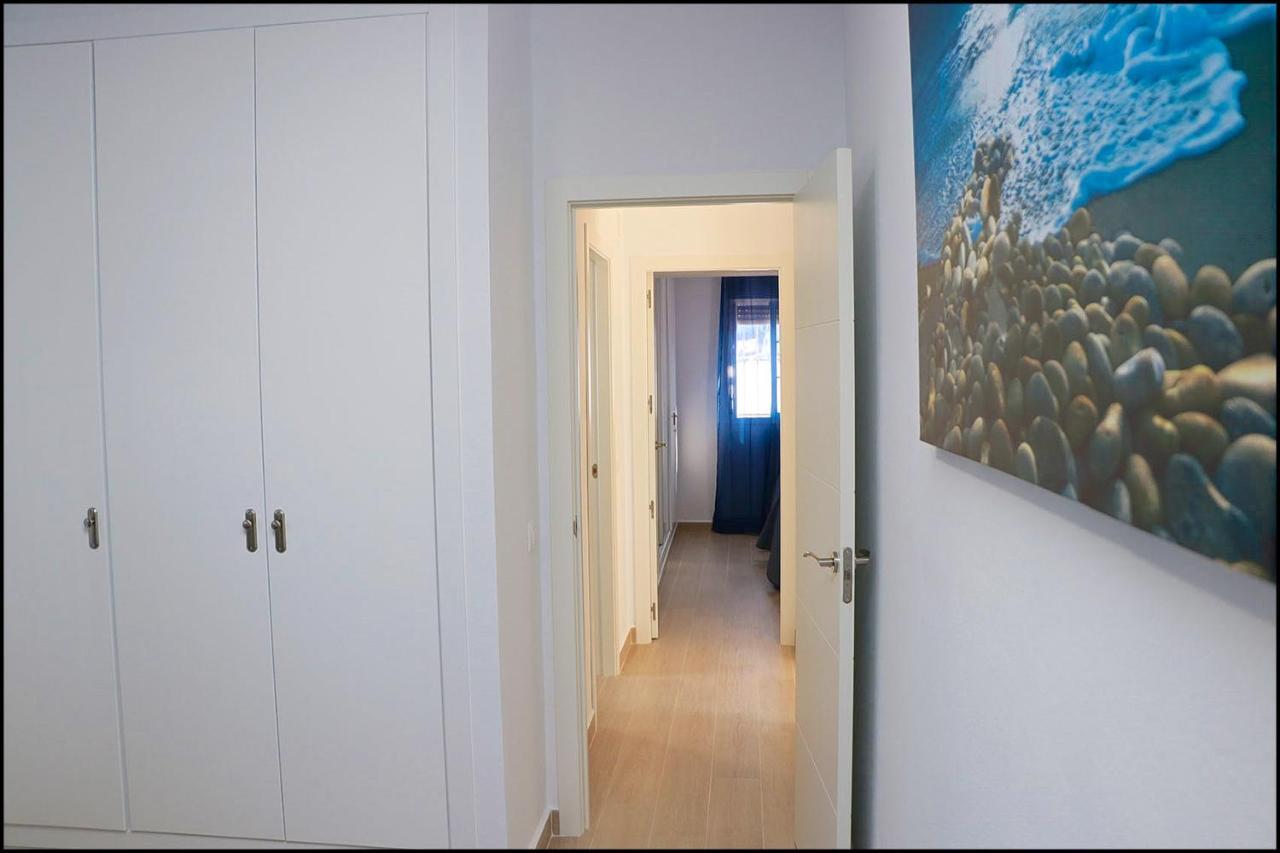 コニル・デ・ラ・フロンテラ Casa Colorado Con Piscinaヴィラ エクステリア 写真